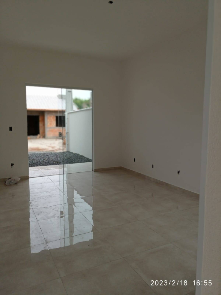 Casa à venda com 2 quartos, 48m² - Foto 5