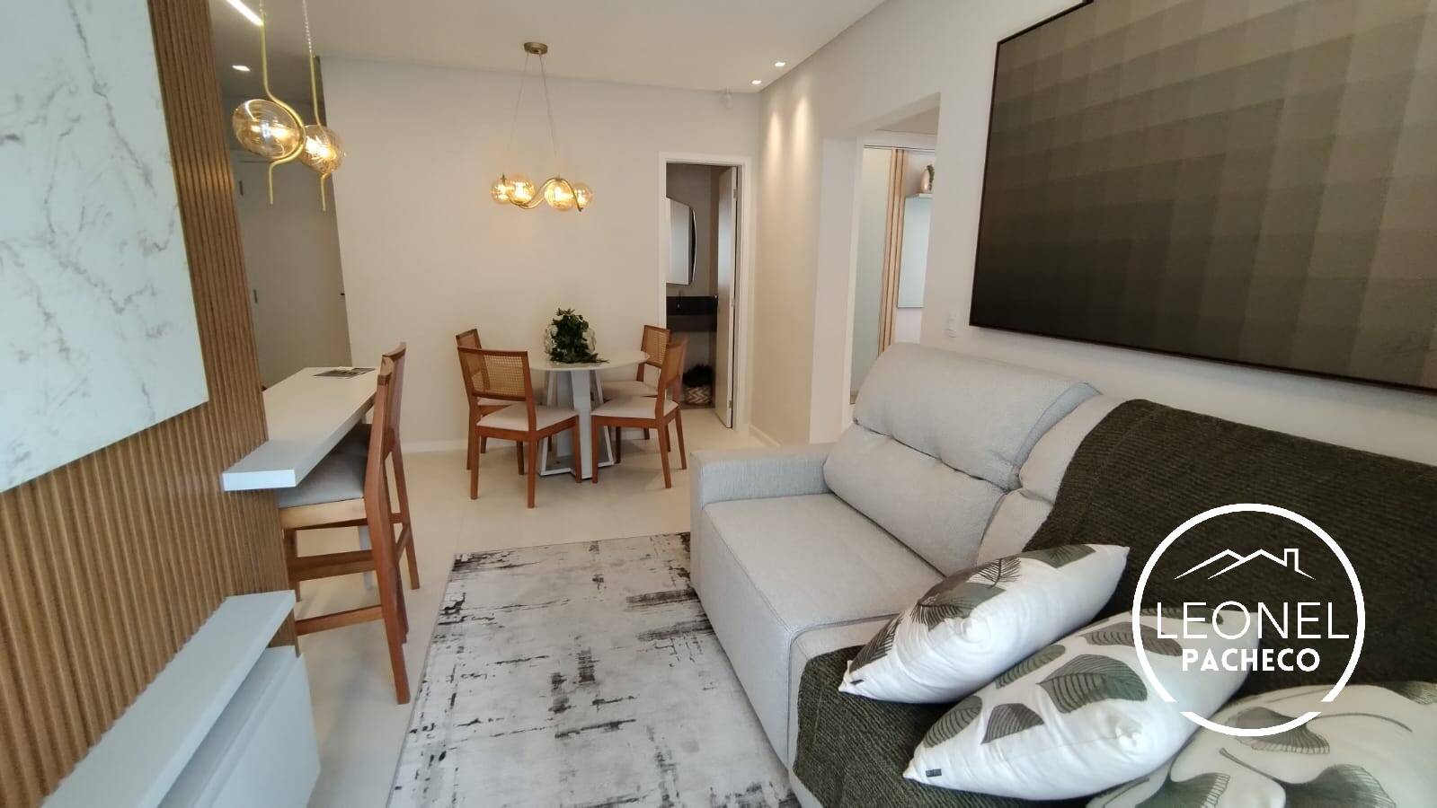 Apartamento à venda com 2 quartos, 63m² - Foto 9